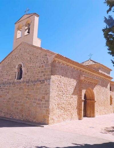 Puerta de la Iglesia de Santiago Apóstol en Naharros